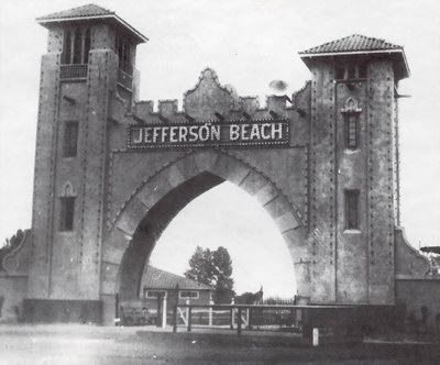 Jefferson Beach - Entrance